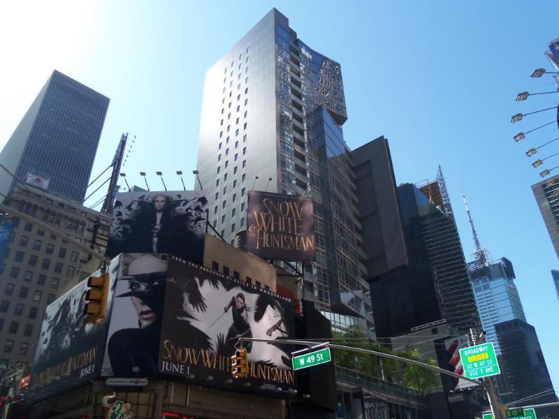 Hotel 1600 Broadway On The Square New York Eksteriør billede